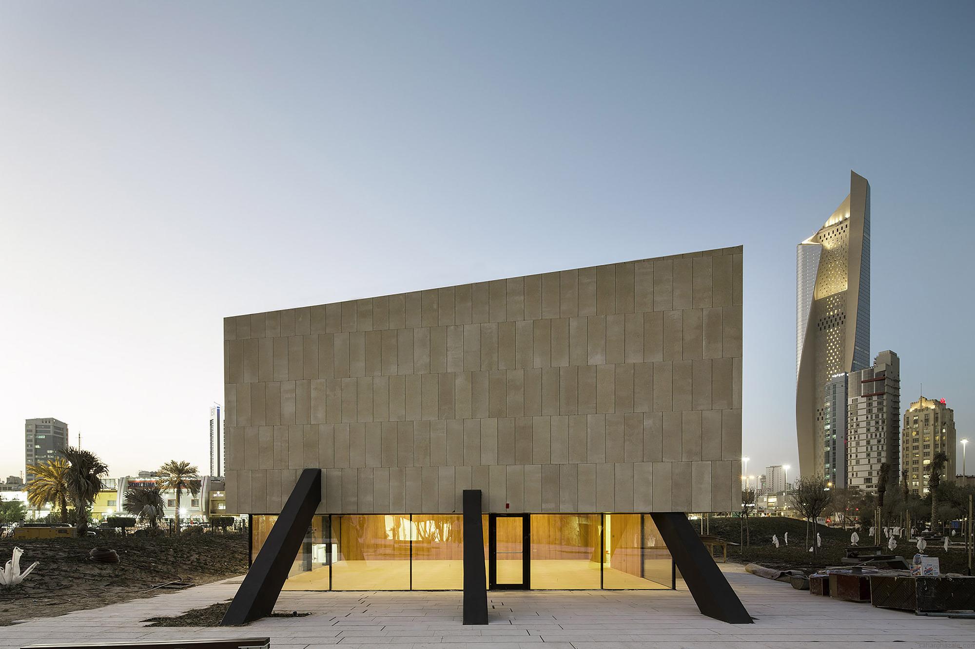 54ffb4dbe58ece8129000065_al-shaheed-park-ricardo-camacho-_ricardo_camacho_al_shaeed_park_kuwait_040215_0253