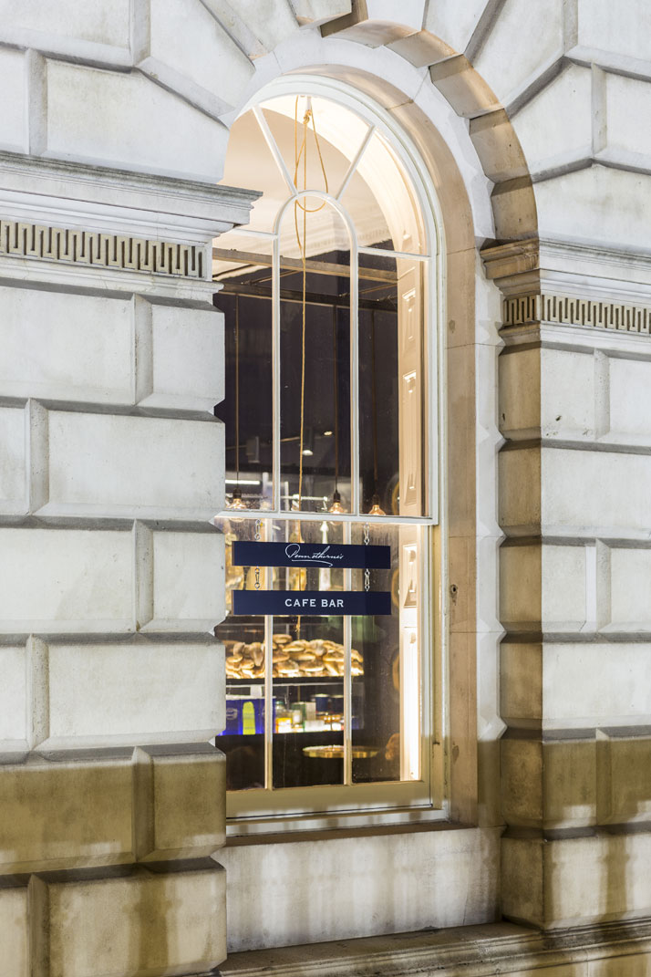 21_Somerset_House_Pennethorne_s-Cafe_Bar_London_SHH_architects