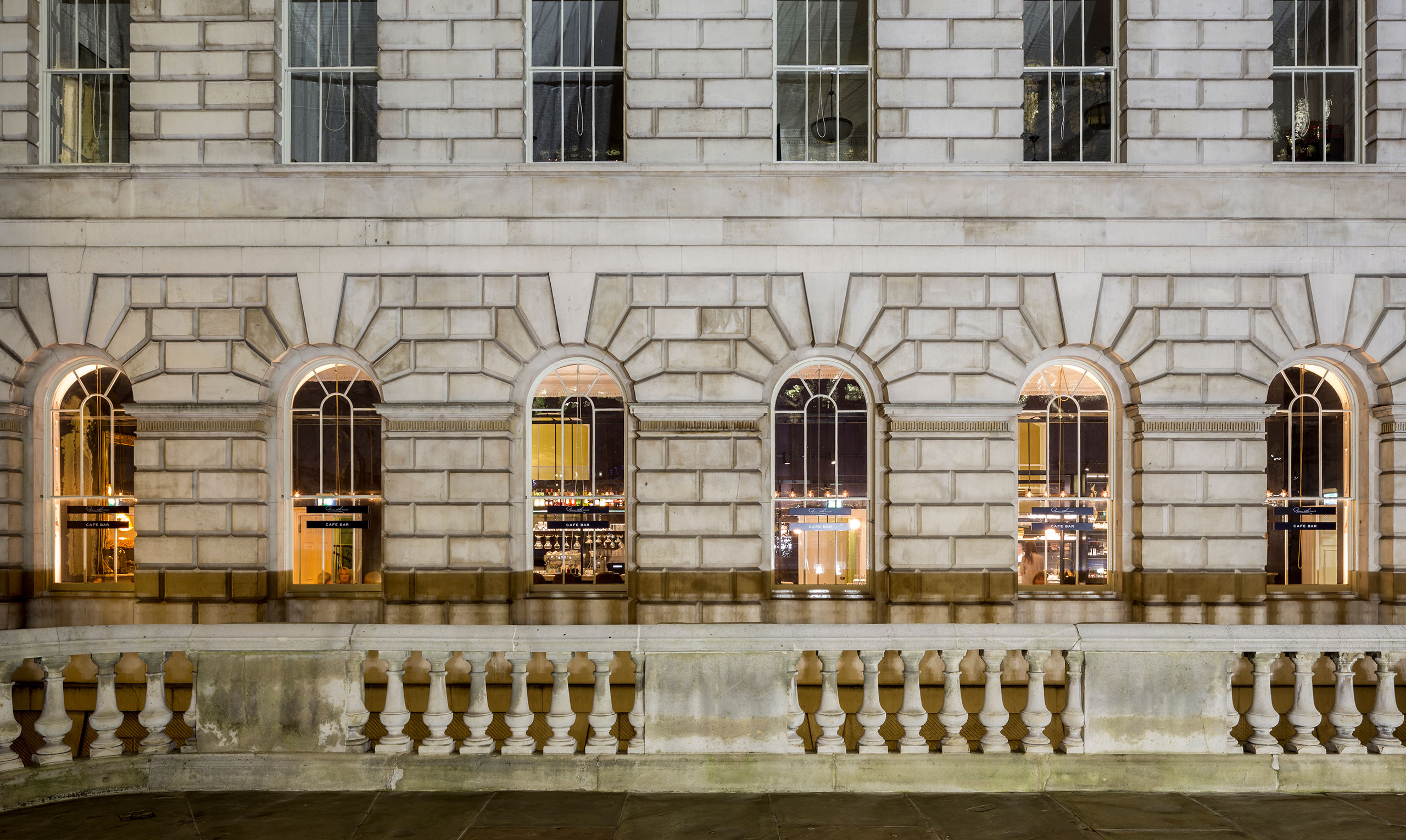 big3_1-pennethornes-cafe-bar-facing-onto-lancaster-place